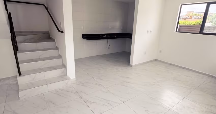 CASA DUPLEX NO POÇO – PRONTA PRA MORAR!