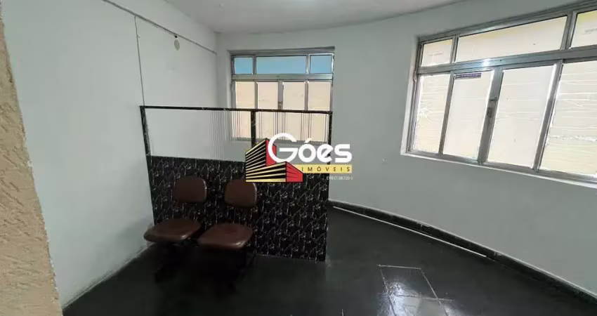 Sala comercial para alugar na Praça Vinte e Dois de Novembro, Centro, Mauá