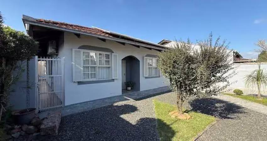 Casa com 3 quartos à venda no Saguaçu, Joinville 