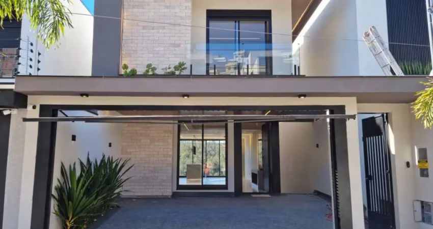 Belissima residência de 3 suítes, piscina, gourmet e painel solar no portal 3