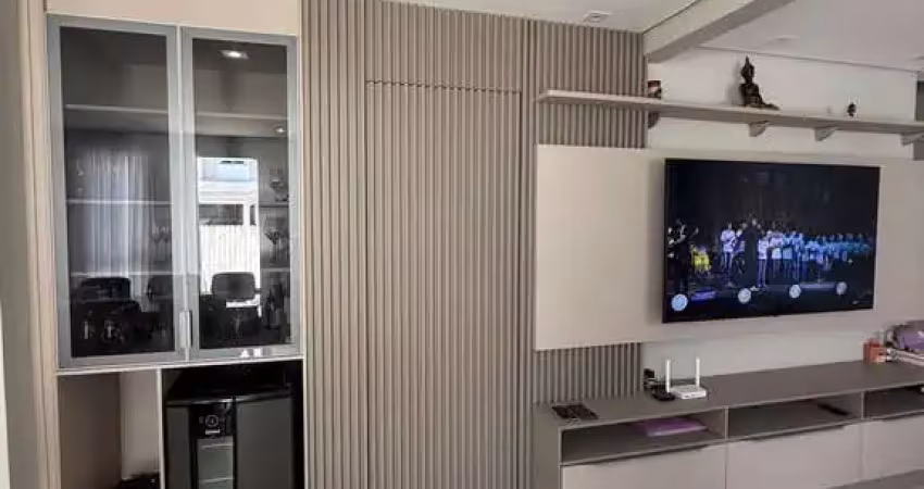 Maravilhosa casa de 3 dorm, porteira fechada, no condominio dos pássaros