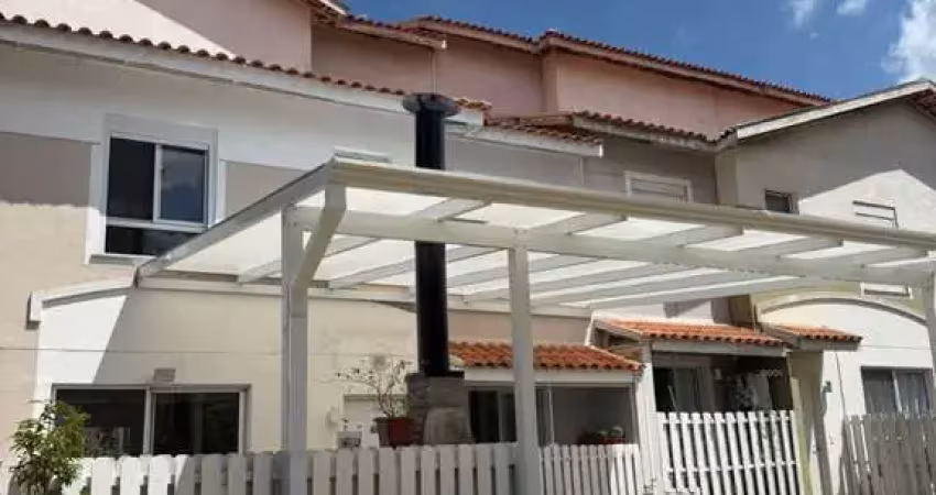 Maravilhosa residência de 2 dorm, com planejados, no condominio dos pássaros