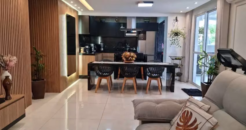 Maravilhosa casa de 3 dorm, porteira fechada, no condominio dos pássaros