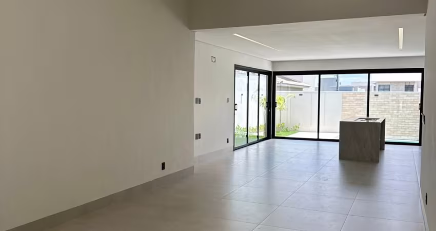 Casa à venda no condomínio Florais da Mata em Várzea Grande MT
