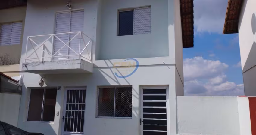 Casa em Condomínio para Locação em Cotia, Granja Viana, 2 dormitórios, 2 banheiros, 3 vagas