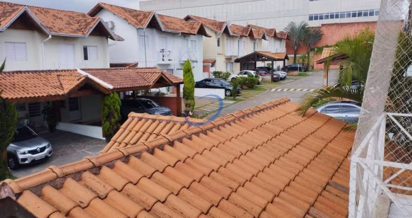 Casa em Condomínio para Locação em Cotia, Granja Viana, 3 dormitórios, 1 suíte, 3 banheiros, 2 vagas