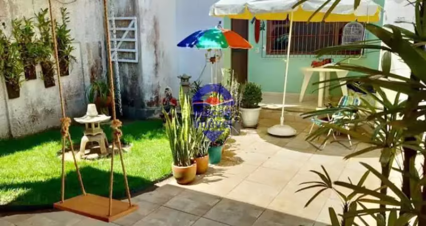 Casa com 3 quartos à venda na Rua Doutor Bueno, Imbetiba, Macaé
