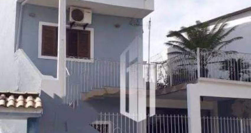 Sobrado com 4 dormitórios à venda, 184m² por R$ 380.000 - Tinga - Caraguatatuba/SP