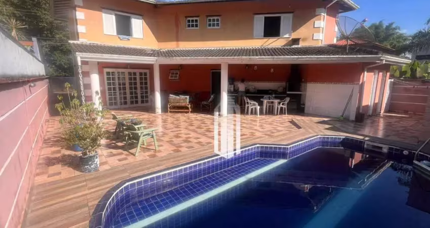Sobrado em martim sá com projeto diferenciado e localização privilegiada