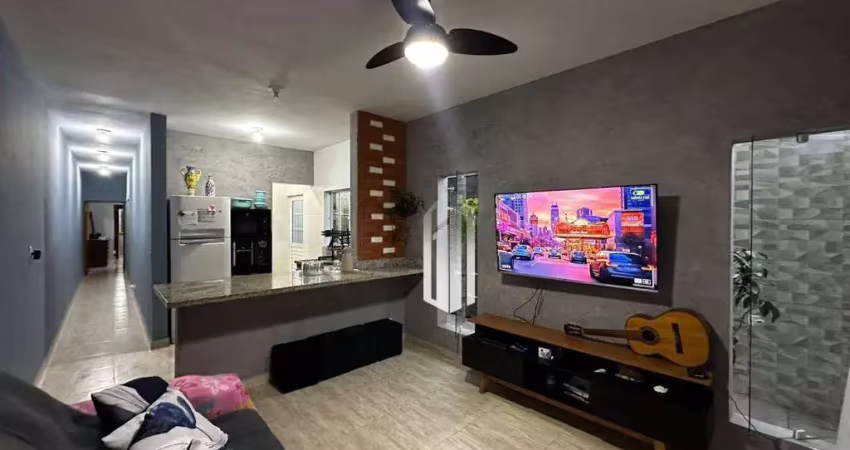 Casa reformada com suíte, quintal e área gourmet – preço reduzido!