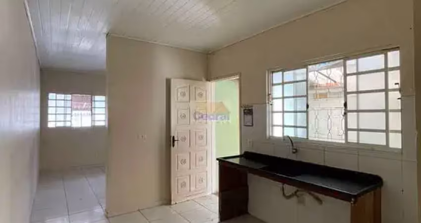 Casa com 02 dormitórios para alugar em jundiapeba - jd. nove de julho
