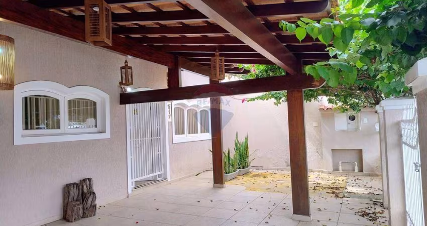 Casa Comercial Incrível em Ótima Localização (Restaurantes ou Escritórios)