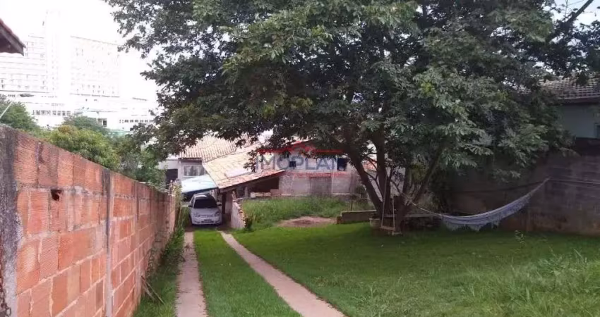 Casa á venda com 2 dormitórios à venda, 170 m²  - Jardim Santo Antônio - Atibaia