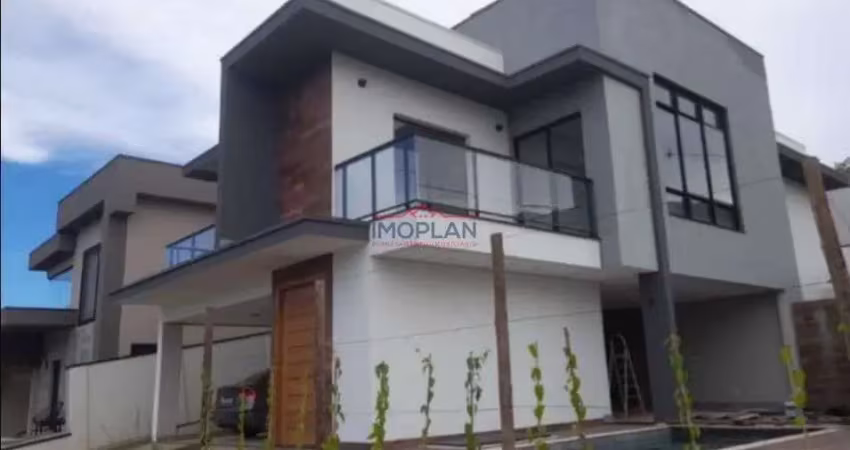 Lino imóvel com 3 dormitórios sendo 3 suítes com piscina bem localizado em condo