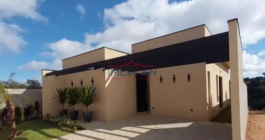 Linda casa térrea em condomínio fechado com 105,35 m² em Atibaia - SP - Consoli