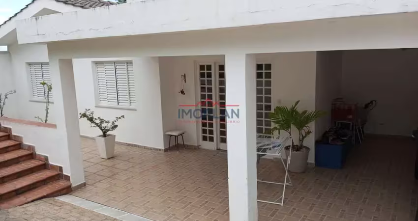 Casa térrea no Jardim Paulista, Atibaia - SP
