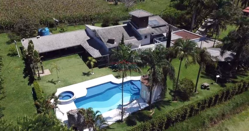 Linda casa  com - 5 dormitórios sendo 5 suites, suite master com hidromassagem c