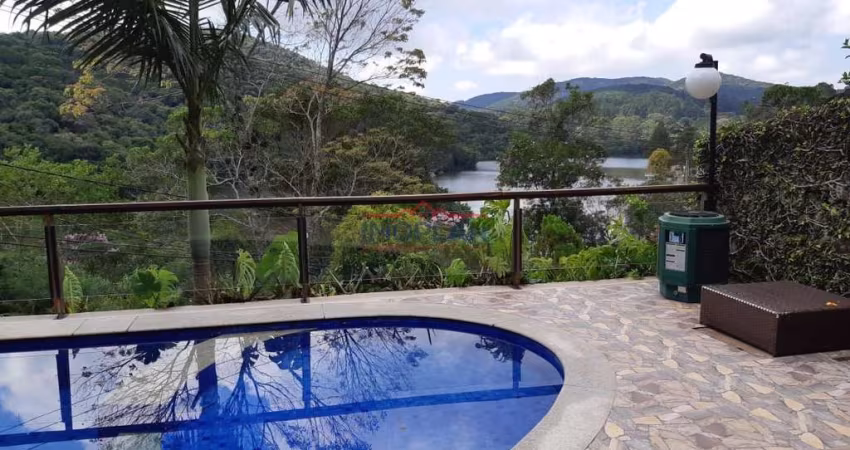 Casa no condominio Clube da Montanha, Portão Atibaia