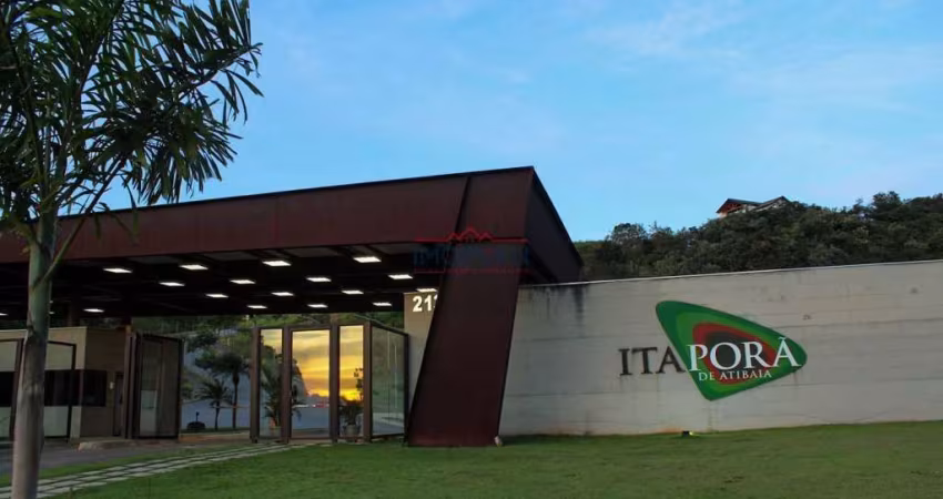 Terreno à venda em condomínio