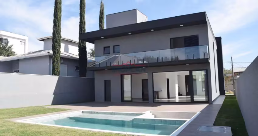 Casa à venda com 4 suítes e  piscina condomínio Figueira Garden