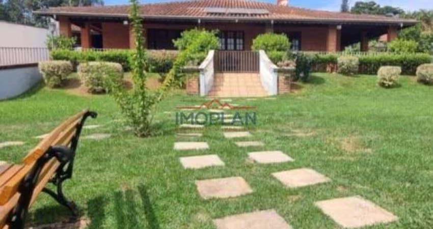 CHÁCARA A VENDA COM 4 SUÍTES E LAZER COMPLETO