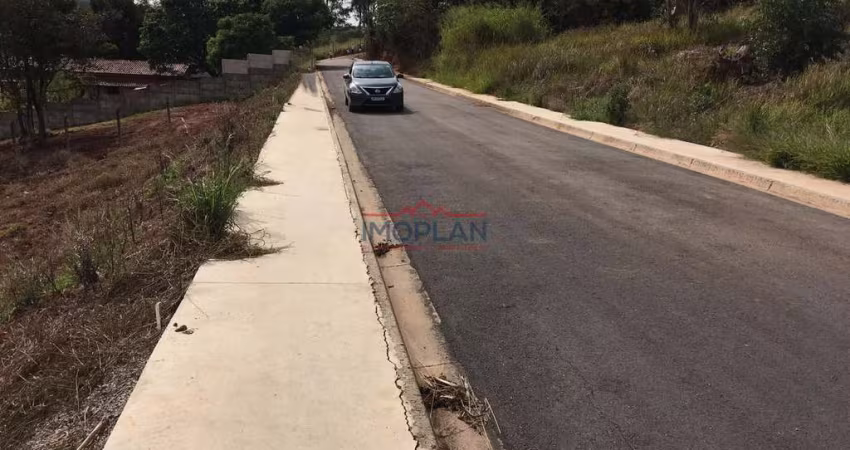 Terreno / area comercial / industrial à Venda no Vila Santa Helena - Atibaia/SP