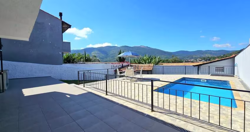 Casa com vista para a Pedra grande em atibaia