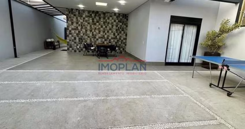 CASA TÉRREA À VENDA NO JARDIM FLORESTA EM ATIBAIA - SP