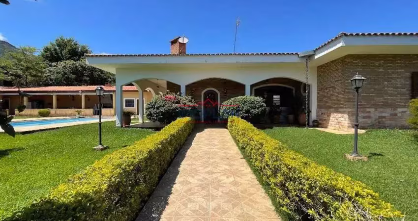 Casa em condomínio fechado com 4 quartos à venda no Condomínio Flamboyant-B, Atibaia 