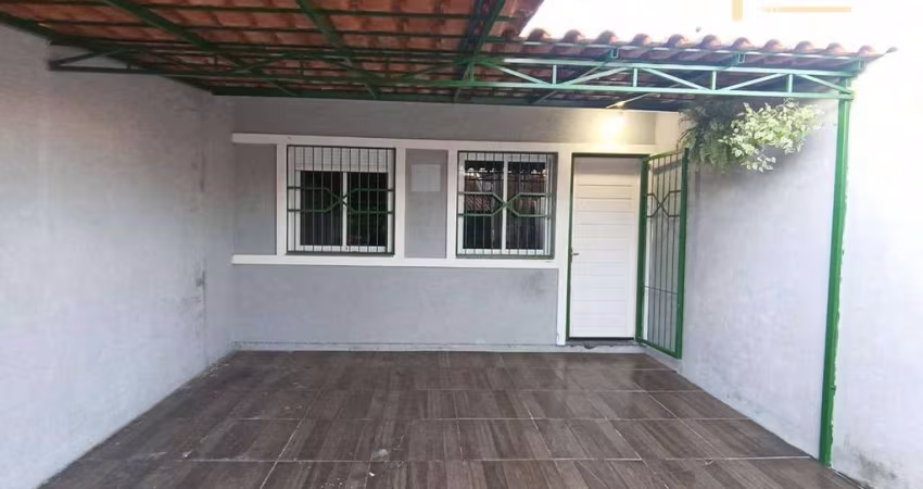 Casa com 2 dormitórios à venda, 55 m² por R$ 250.000,00 - Lomba da Palmeira - Sapucaia do Sul/RS