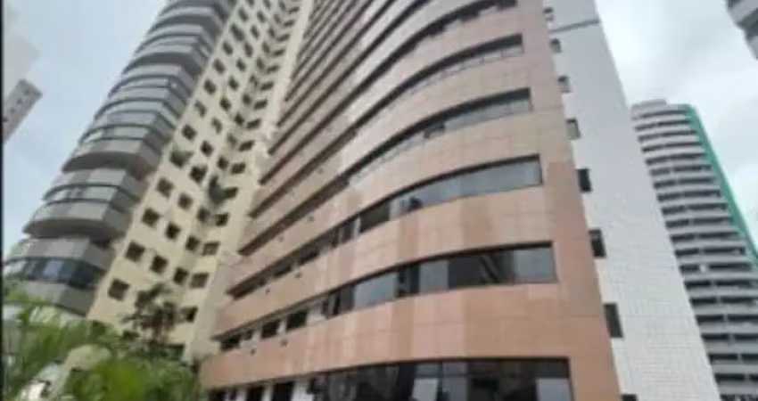 Apartamento de 210 m2.º há poucos metros da beira mar