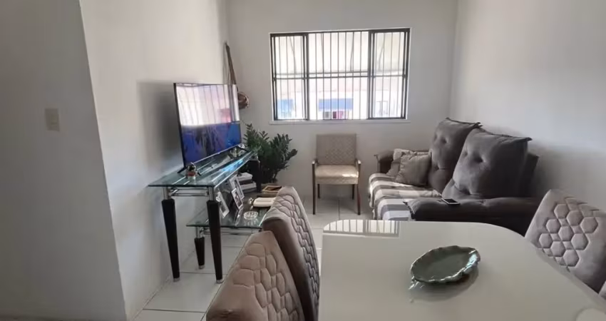 Apartamento com 3 quartos à venda na Rua 3, Messejana, Fortaleza