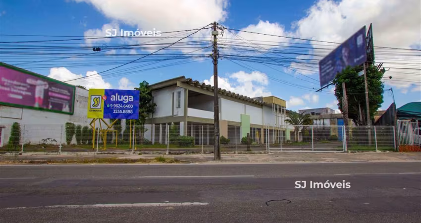 Amplo Ponto Comercial na Washington Soares em Fortaleza CE
