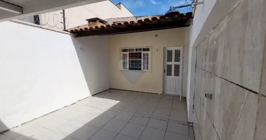 Casa toda reformada e otimo preço no bairro luciano cavalcante