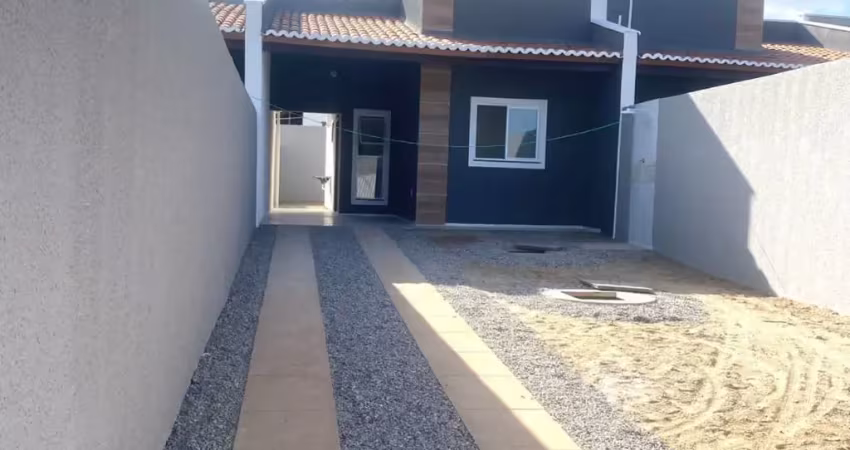Linda casa plana pronta pra morar sem burocracia e sem consulta SPC e Serasa, imóvel devidamente documentado e de procedência...