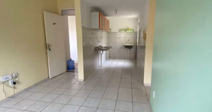 Apartamento com 2 quartos à venda na Vila Caravelas, 66, Itaperi, Fortaleza
