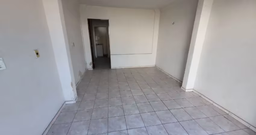 Casa na avenida francisco sá, para quem quer investir e morar.