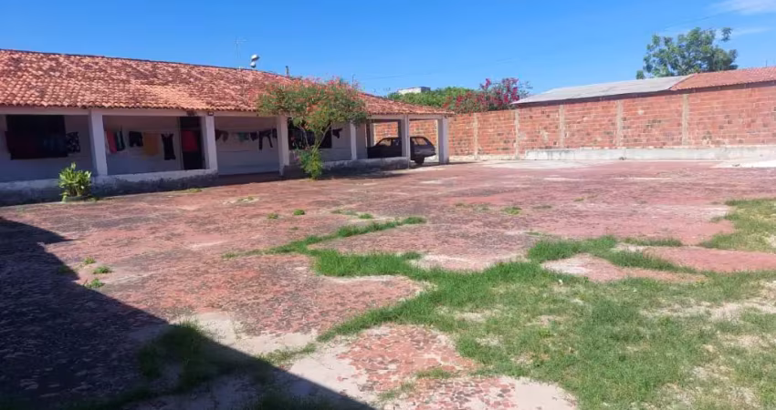 Casa com 6 quartos à venda no Guanacés, Cascavel 