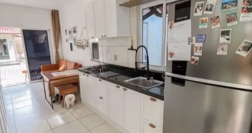 Casa em condomínio fechado com 2 quartos à venda na Rua Coronel Valdemar Martins, 66, Guagiru, Caucaia