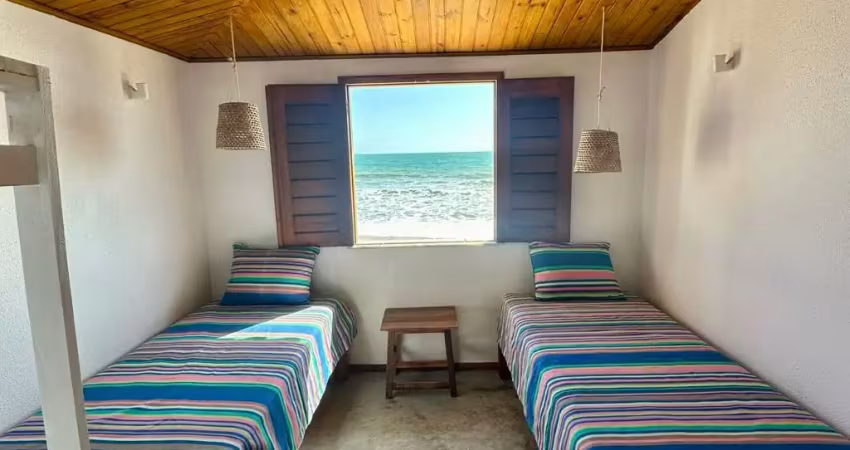 Vende - se casa frente mar na taiba e com acesso direto a praia