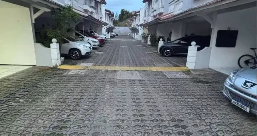 Casa em condomínio fechado com 3 quartos à venda em Manoel Dias Branco, Fortaleza 
