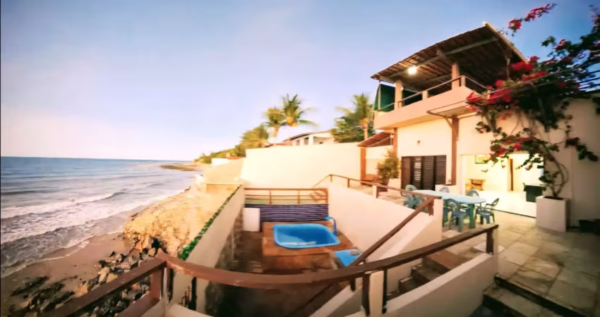 Casa duplex à beira-mar com piscina na praia do pacheco – vista deslumbrante para o pôr do sol
