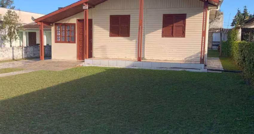 Casa com terreno de 512,26 m² a 800m da praia – guaratuba/pr