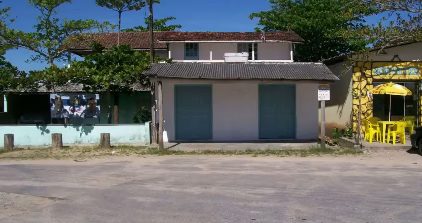 Sobrado comercial e residencial a 50 m do mar – barra do saí/guaratuba