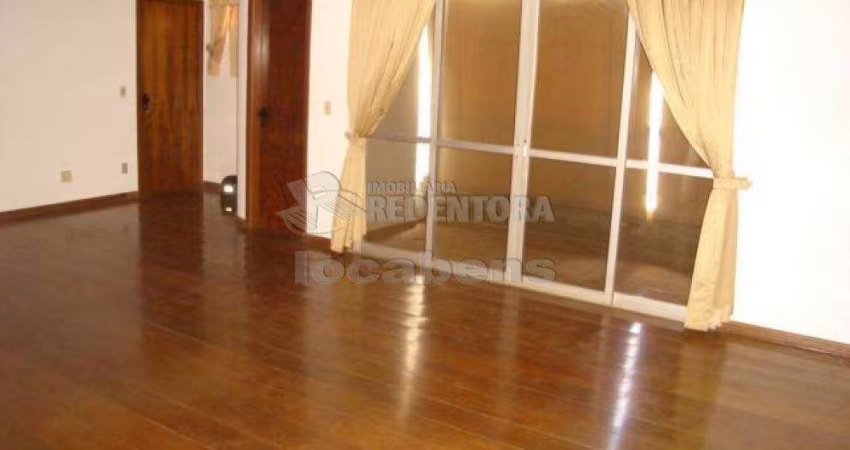 Excelente apartamento em andar baixo próximo Centro de Rio Preto