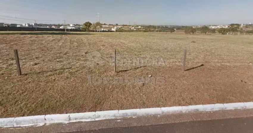 Ótimo lote comercial com 1.426m² próximo a represa municipal