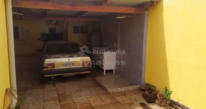 Parque das Aroeiras - Casa e Salão Venda