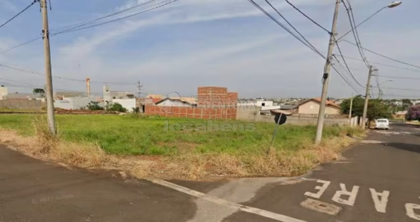 Lote de esquina no Borboleta 3