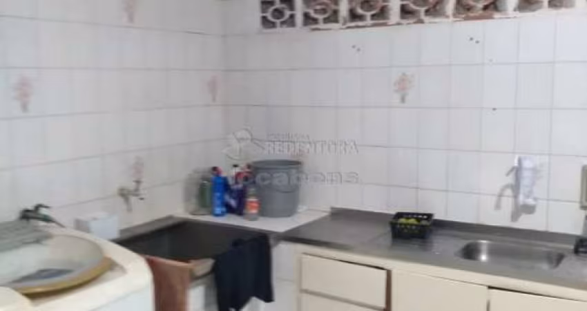 Casa 3 dormitórios no Jardim Nazareth