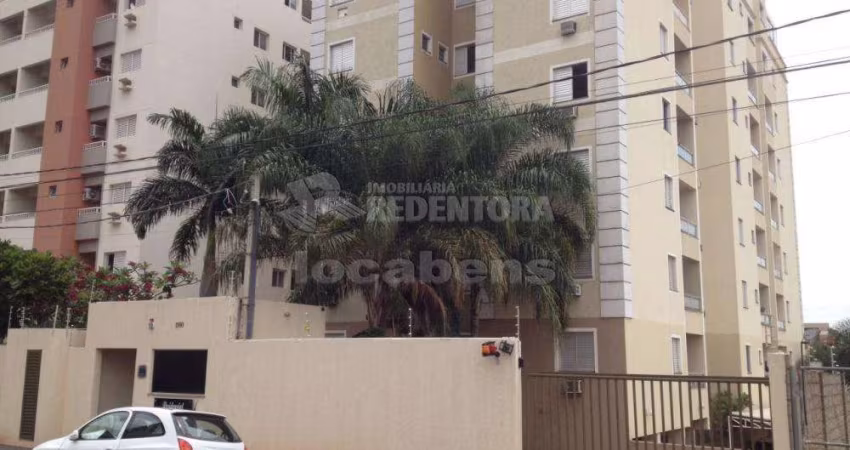 Vila Imperial - Apartamento com 03 dormitórios e 01 vaga de garagem coberta